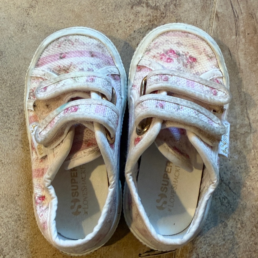 Superga LSF toddler sneakers. Size 6.5 US/size 22